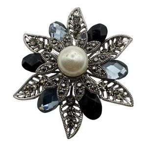 Vintage Silver Tone Flower Brooch w/ Faux Pearl & Rhinestones –‎ 2”